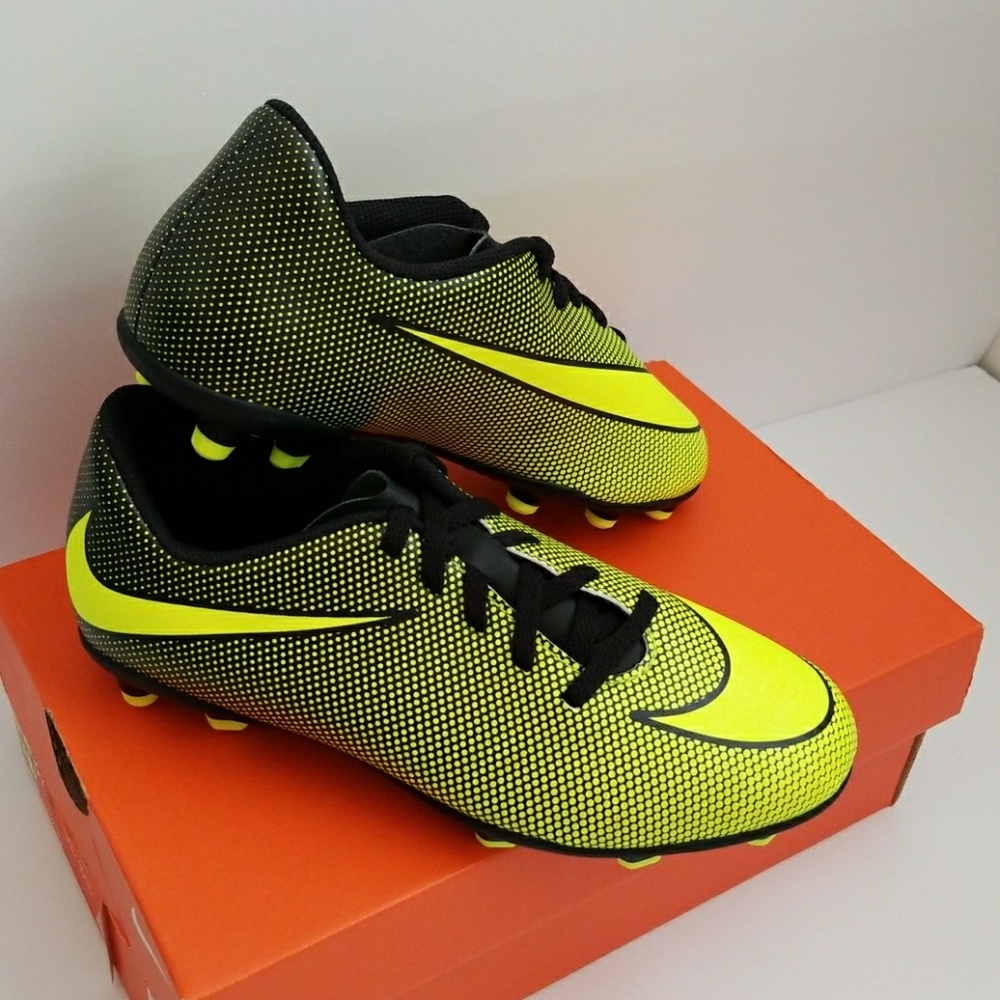 Jr Nike Bravata II FG black volt 5Y